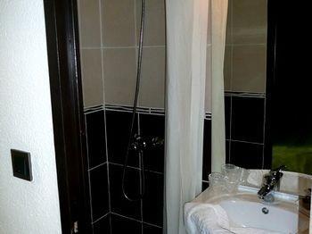 Logis Drom'Sud Hotel Donzère Kültér fotó